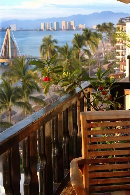Beachfront Penthouse With Private Pool - Zona Romantica Puerto Vallarta Mexico